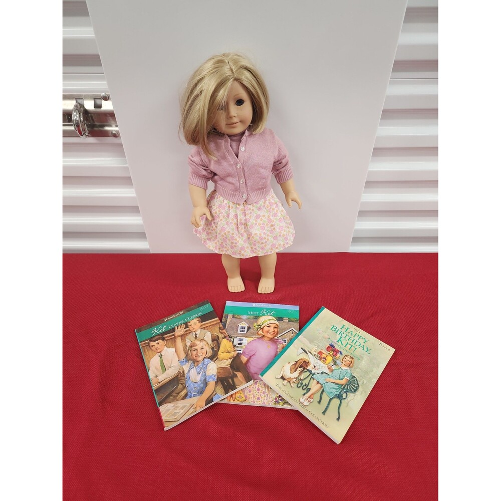 2008 Pleasant Company 18" American Girl Doll Kit with 3 Books